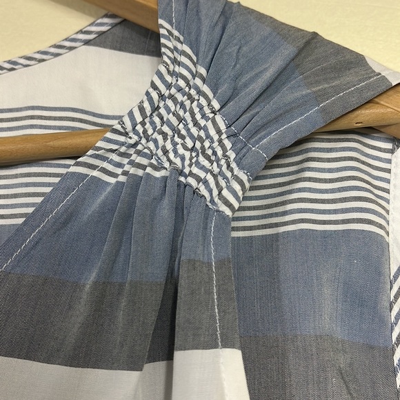 OLD NAVY  Top Size S - Picture 6 of 9